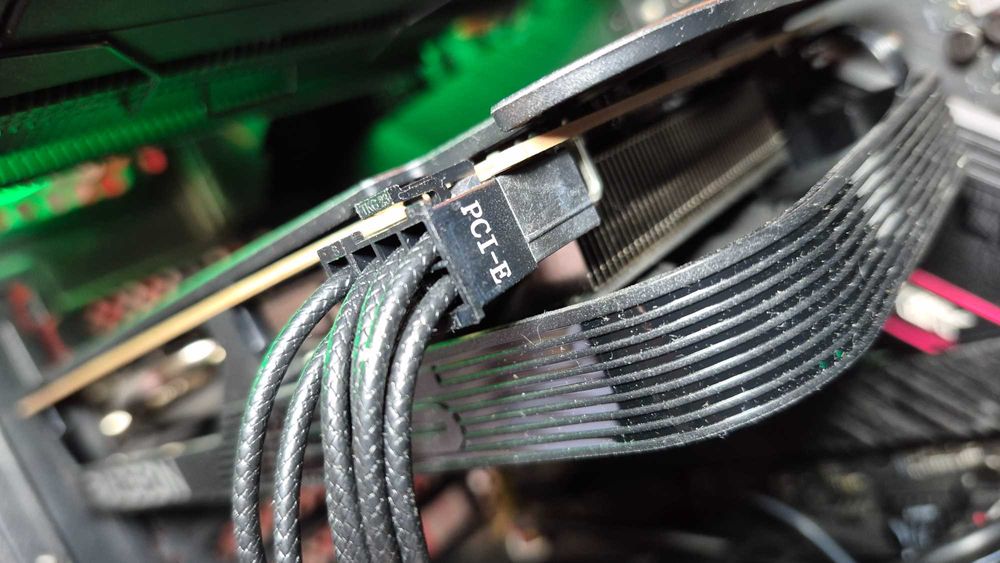 Asus Radeon RX 6600 8GB. Вживана. Гарантія 26 міс.