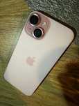 Iphone 15 różowy