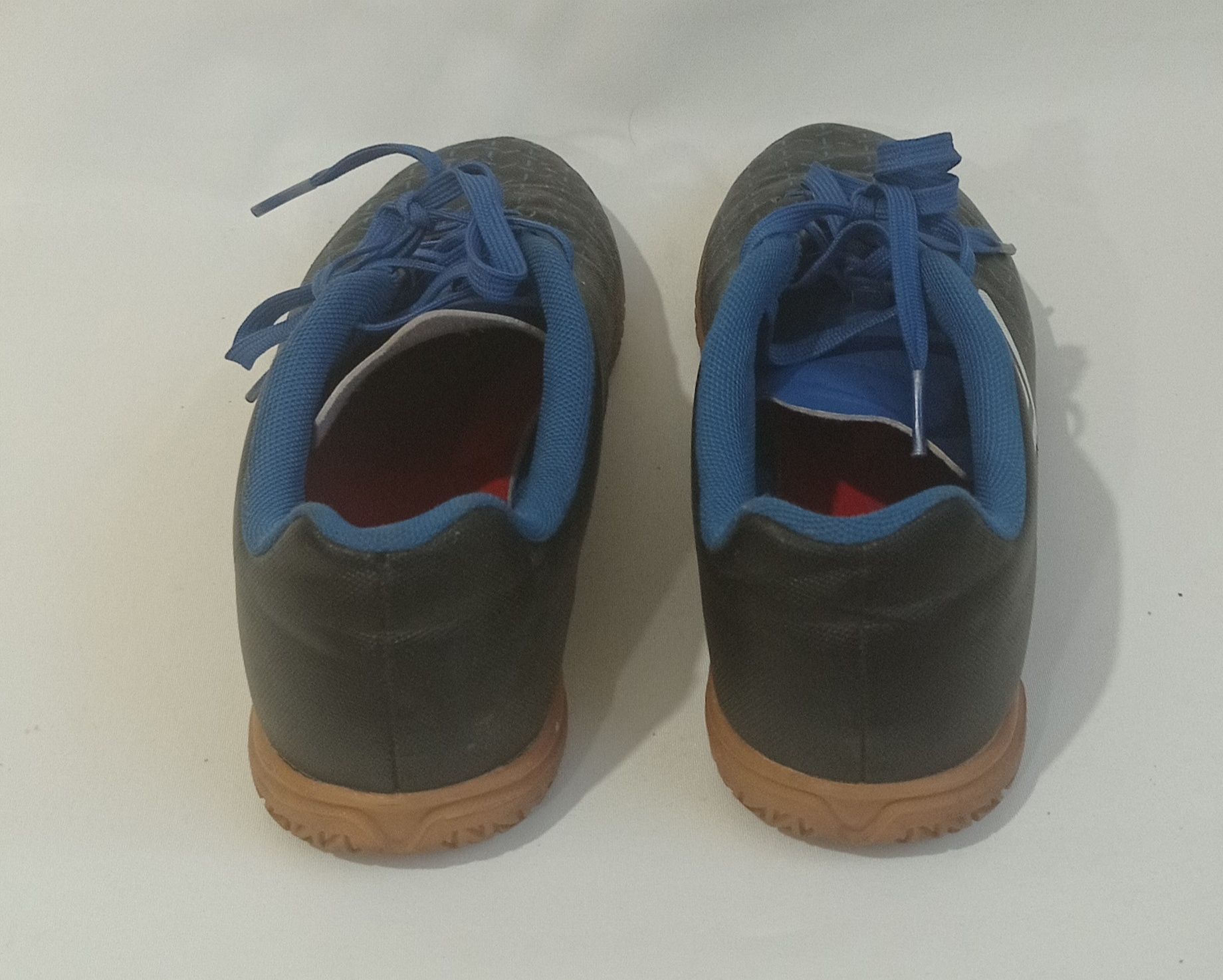 Umbro halówki 42