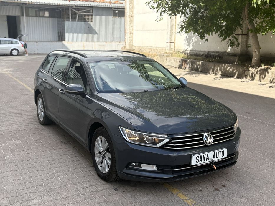 В Житомирі Volkswagen Passat B8 2016 2л дизель автомат праве кермо CRL
