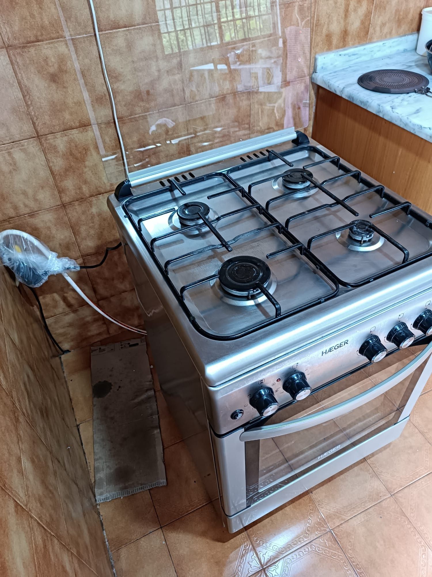 Fogão HAEGER de 4 bocas