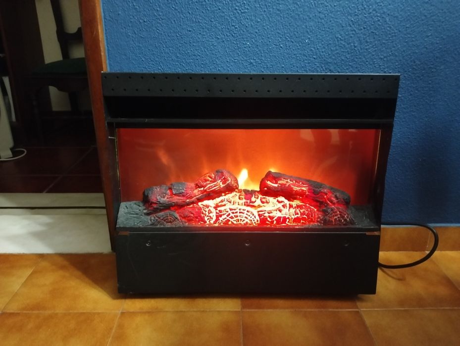Aquecedor efeito lareira