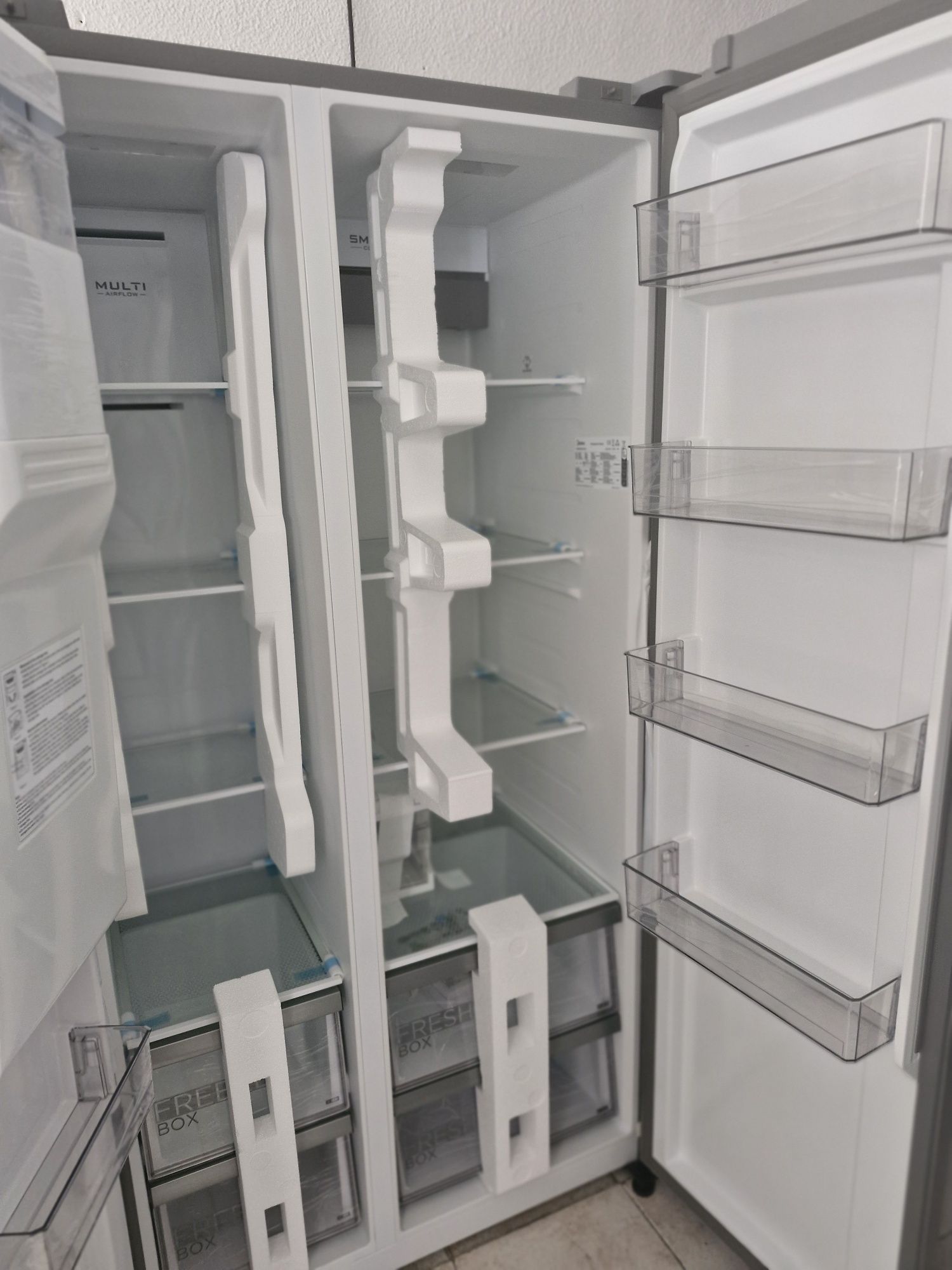Frigorífico Americano midea com dispensador de agua e gelo ( deposito)