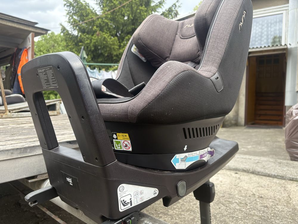 Fotelik Nuna isofix obrotowy
