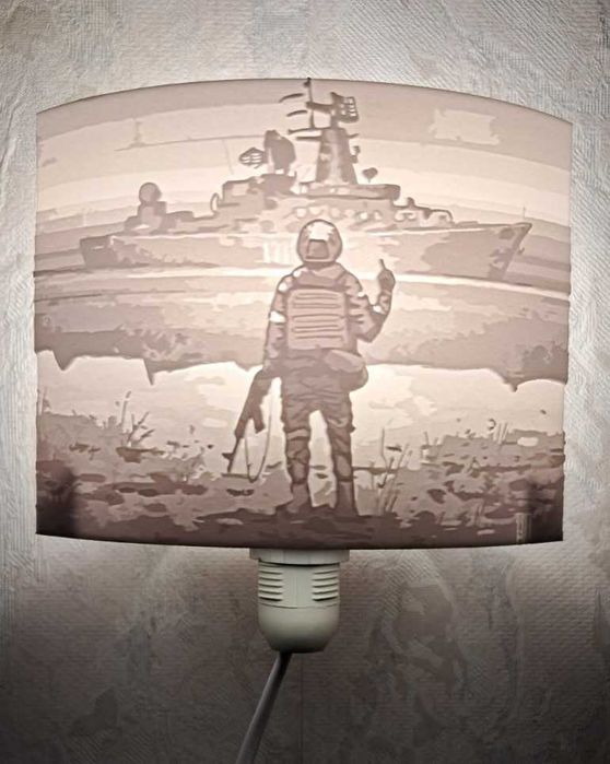 Бра з вашим фото. Настінний світильник з регулятором яскравості.Нічник