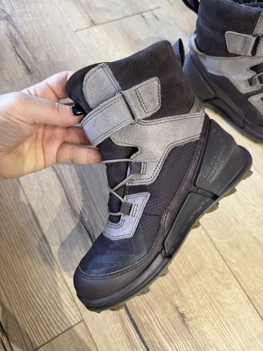 Зимові чоботи доя дівчинки 32р