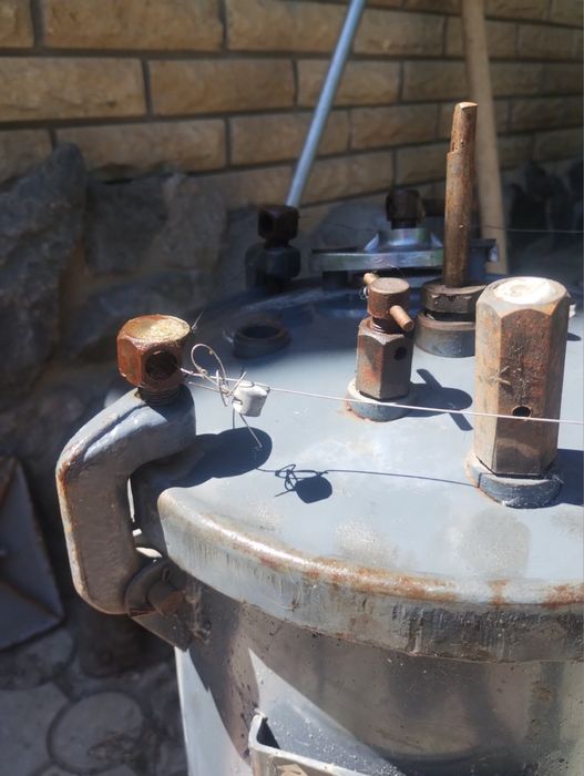 Фарбонагнінальний бак СО-12А