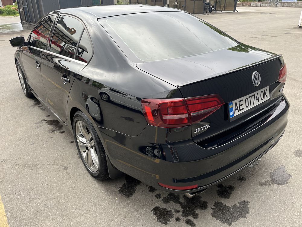 Volkswagen jetta 2016, 1,4, 150 к.с.