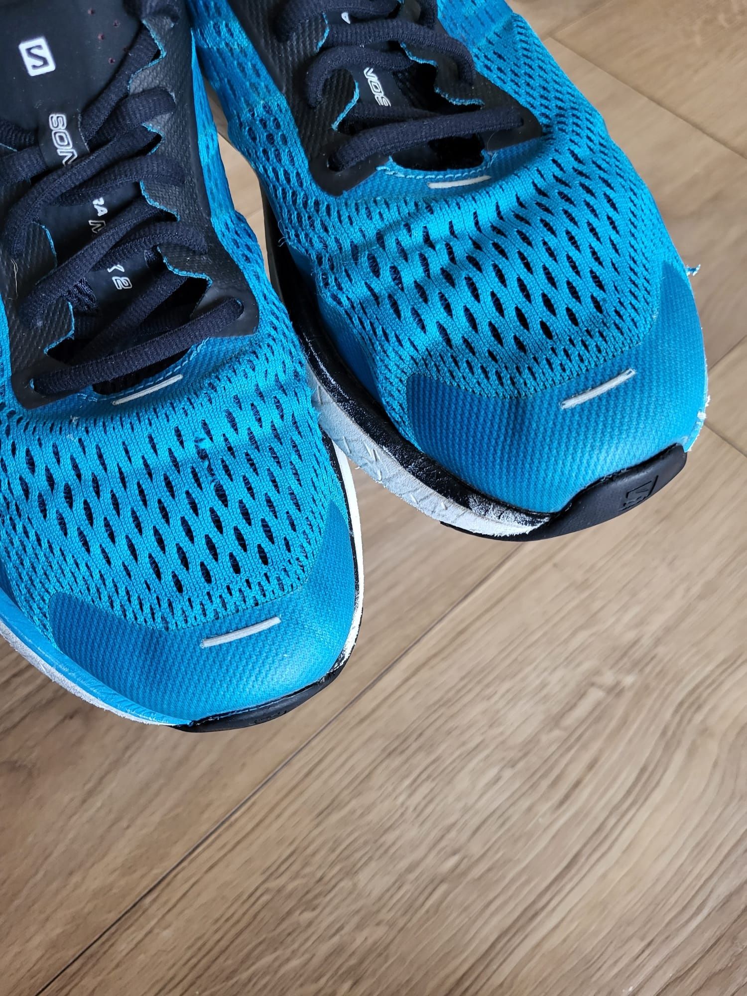 Salomon sportowe buty od adidas do biegania r 44