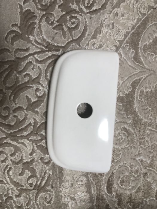 Кришка бачка унітаза