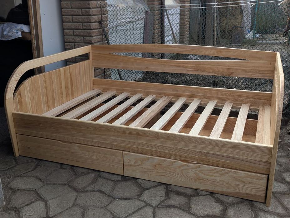 Ліжко/Кровать/Вироби з дерева/Конструкції/Ліжка/Матрац/Вироби