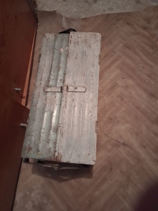 Skrzynka narzędziowa prl