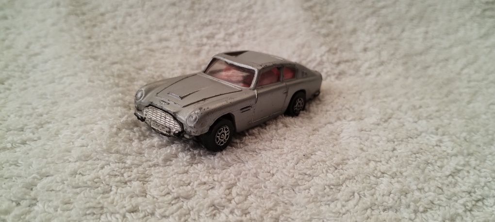 Corgi Aston Martin db 6