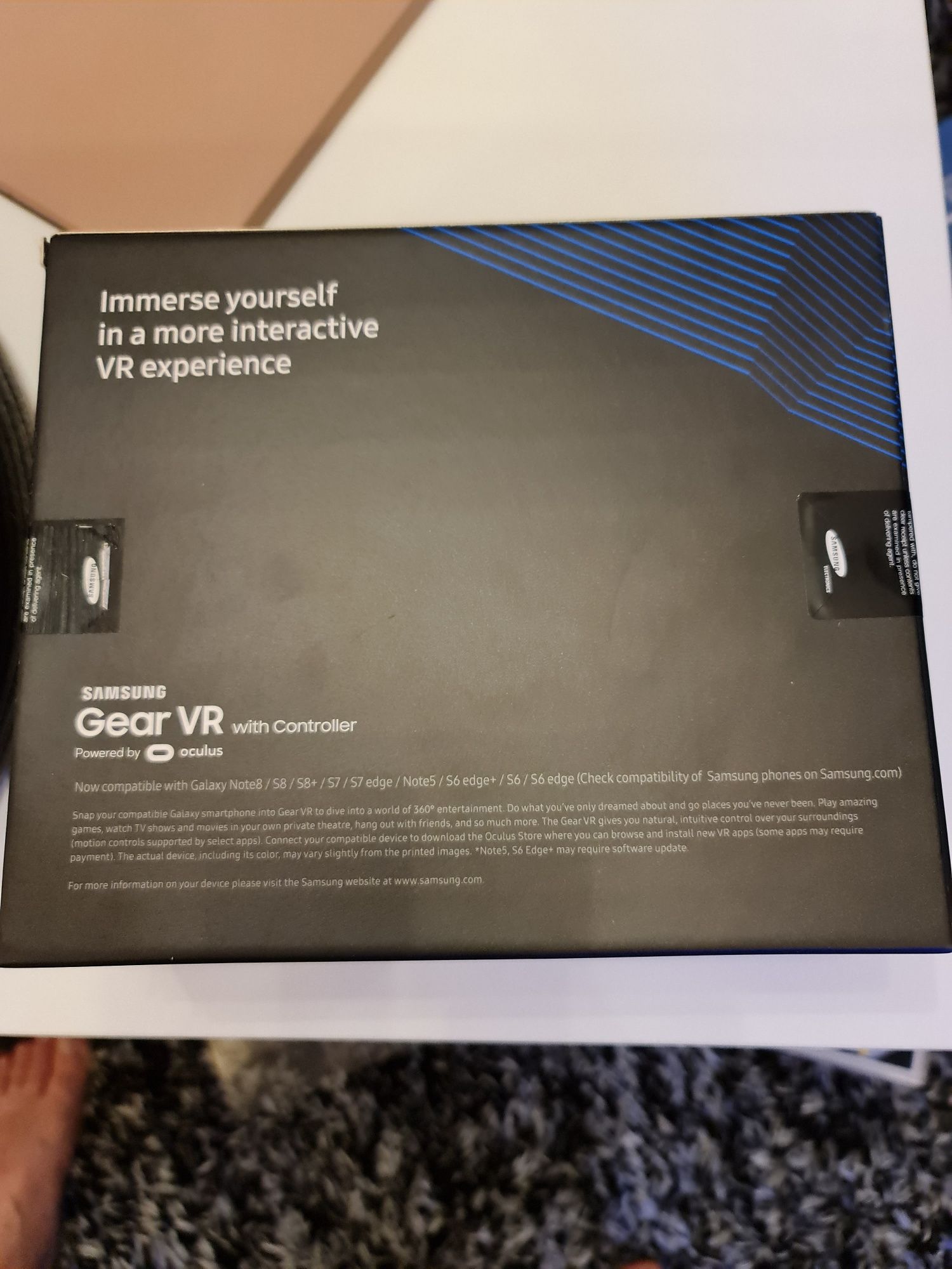 Samsung Gear VR z controllerem nowy z plombami