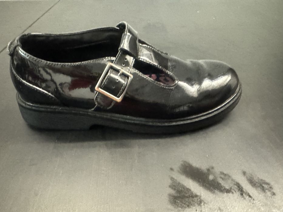 Buty clarcks dla dziewczynki r. 37