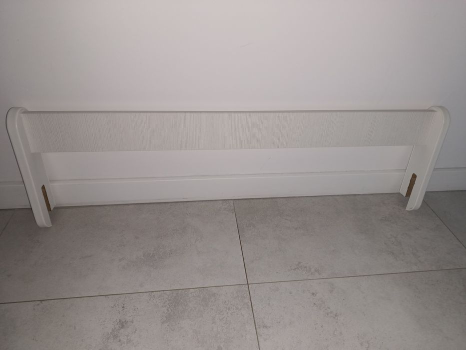 Barierka do łóżka