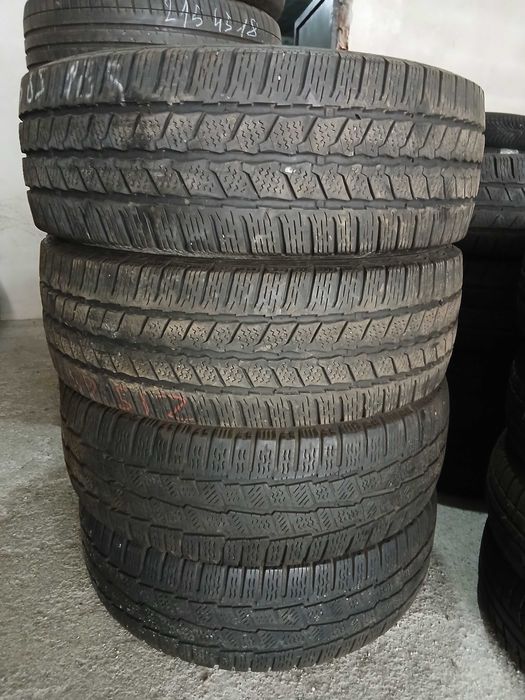 4 pneus 215/65R16 C Continental e Michelin