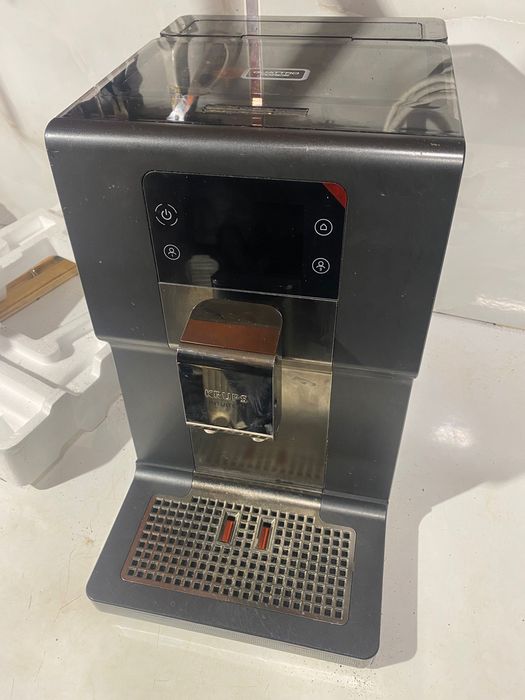 Krups Intuition EA875U10