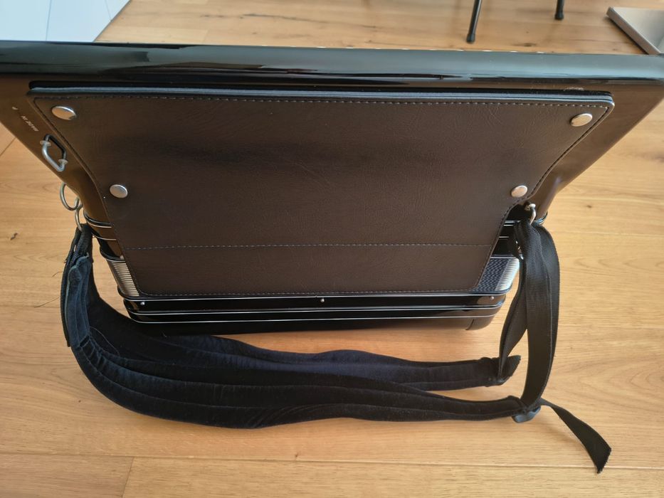 Akordeon Hohner Morino V