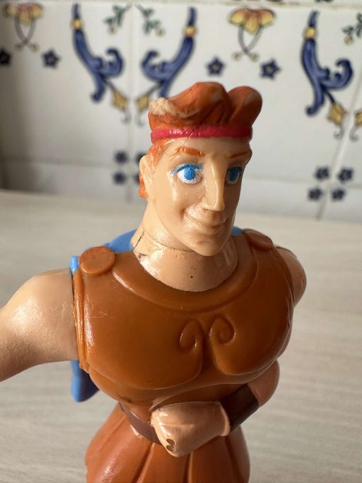 filmes disney hercules hades megara mcdonalds corcunda notre dame