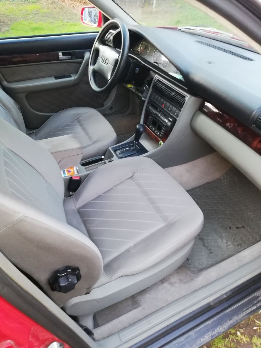 Audi Avant A6c4 2.5 tdi Ael R5 automat