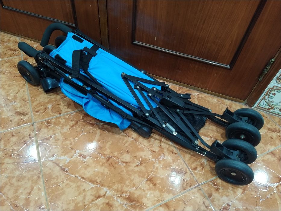 Carrinho de bebé bengala casa quarto apartamento vivenda escritório.