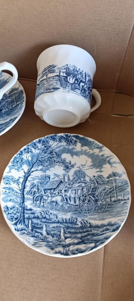 Conjunto 6 chávenas com pires inglesas em tons azul