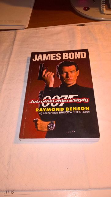 Jutro nie umiera nigdy - James Bond 007 - Raymond Benson