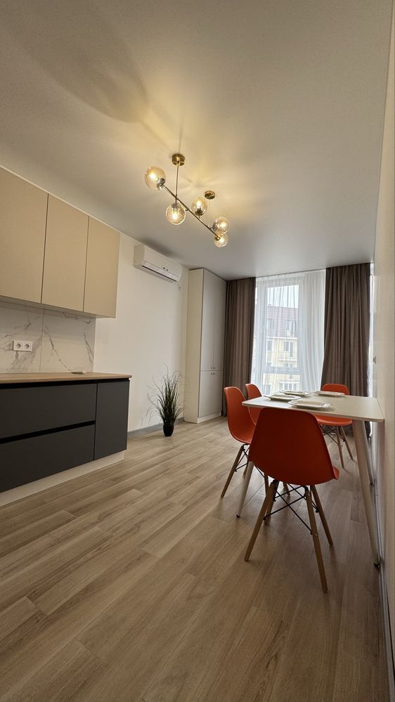 2х кім. квартира 71м2, з ремонтом, ЖК Віа Рома