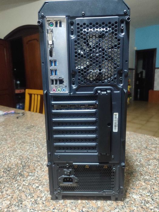 PC Gamer - Ryzen 5 5600x / GTX 1660 Super