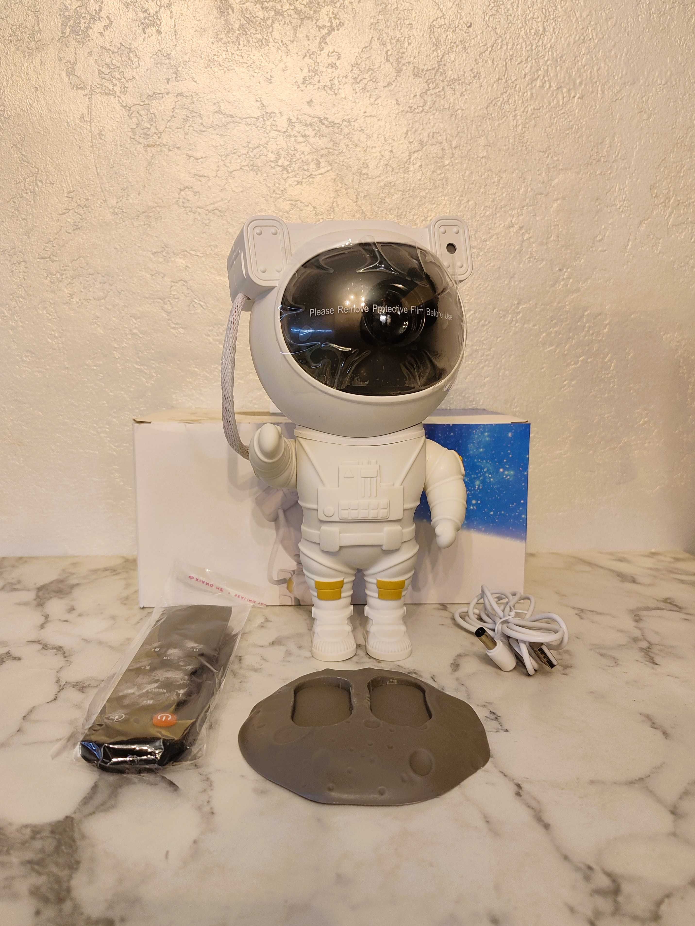 Лазерний проектор космонавт нічник зоряне небо зірки астронавт великий