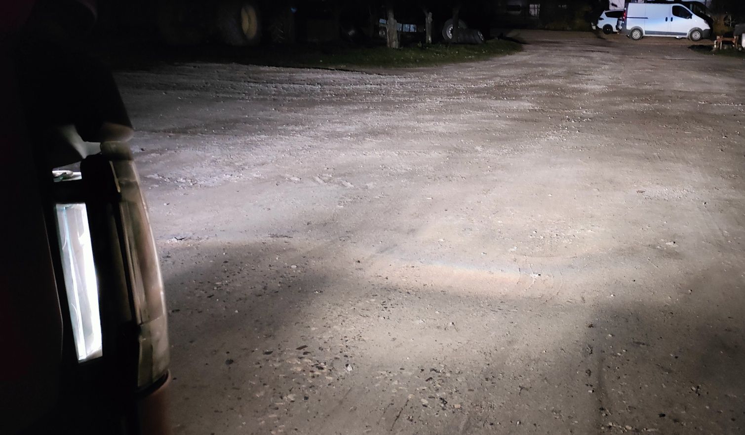 Regeneracja lamp odbłyśników  renault gama t Volvo Mercedes Iveco Daf