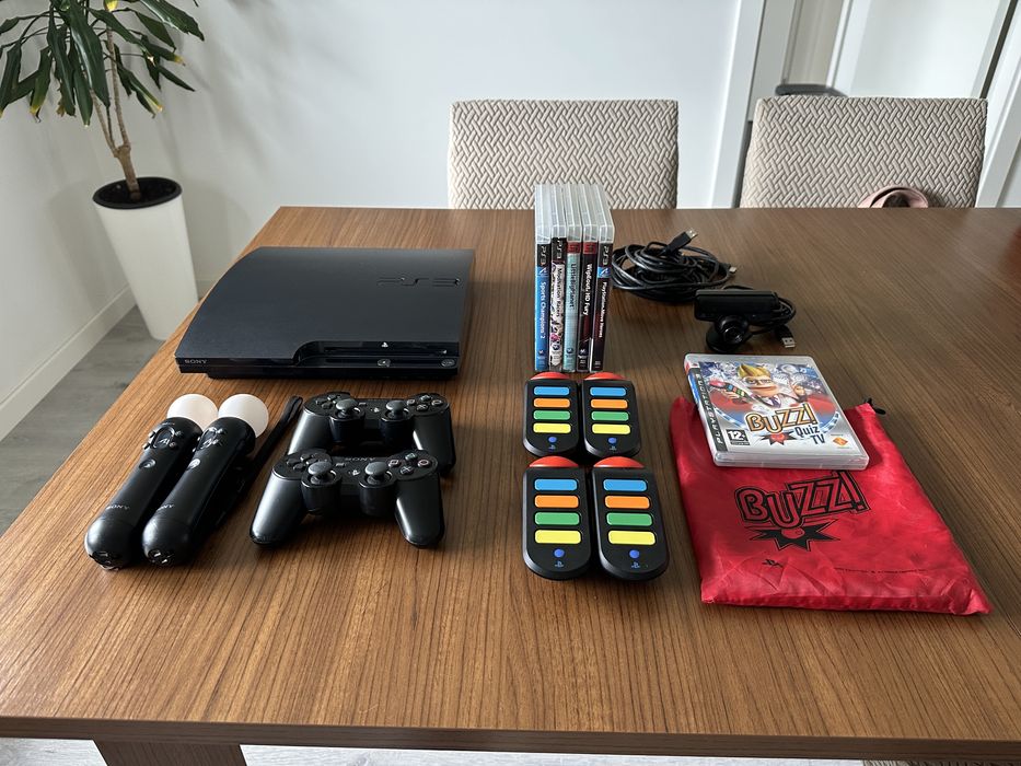 Ps3 slim + jogos + acessórios