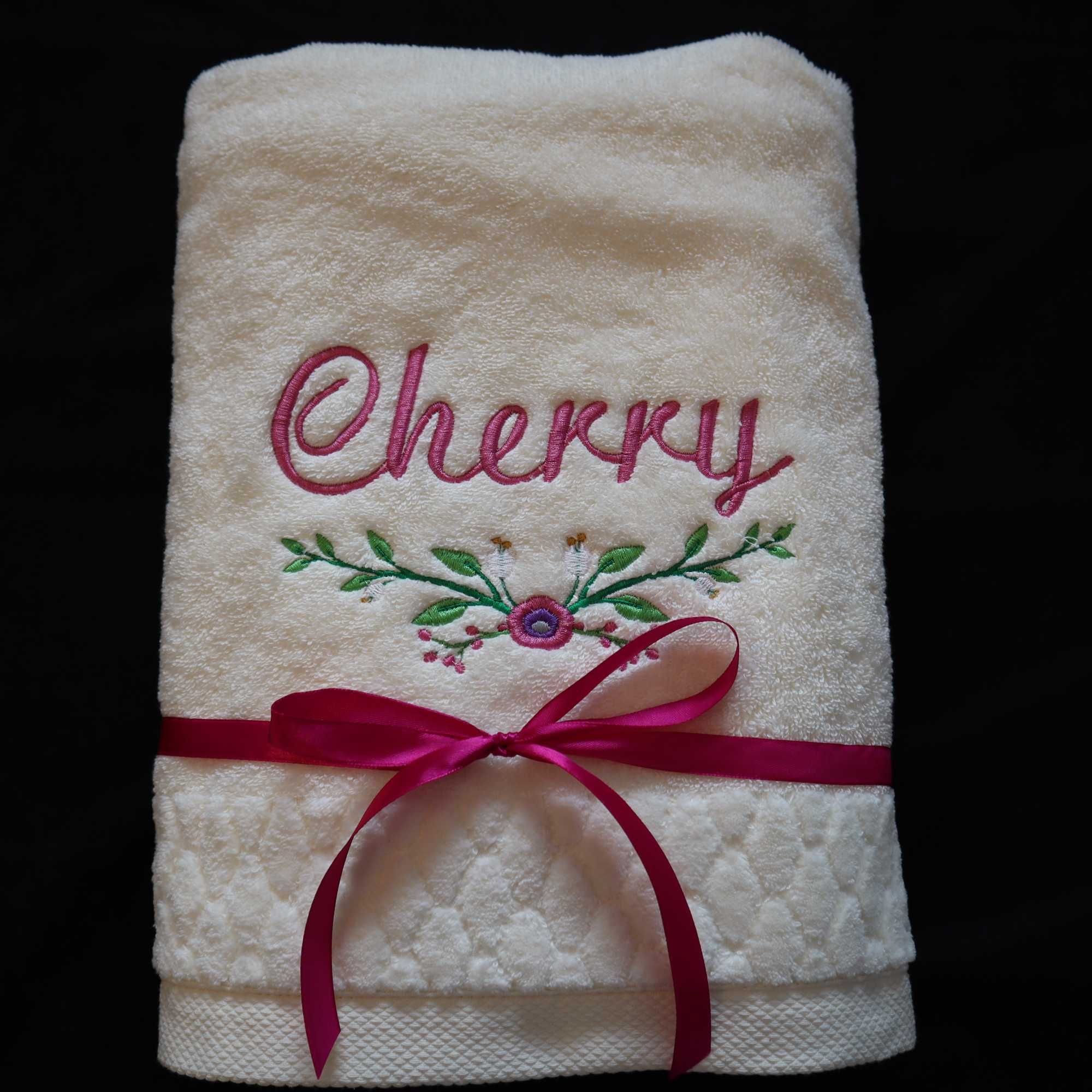 Ręcznik z haftem dedykowanym 70x140cm