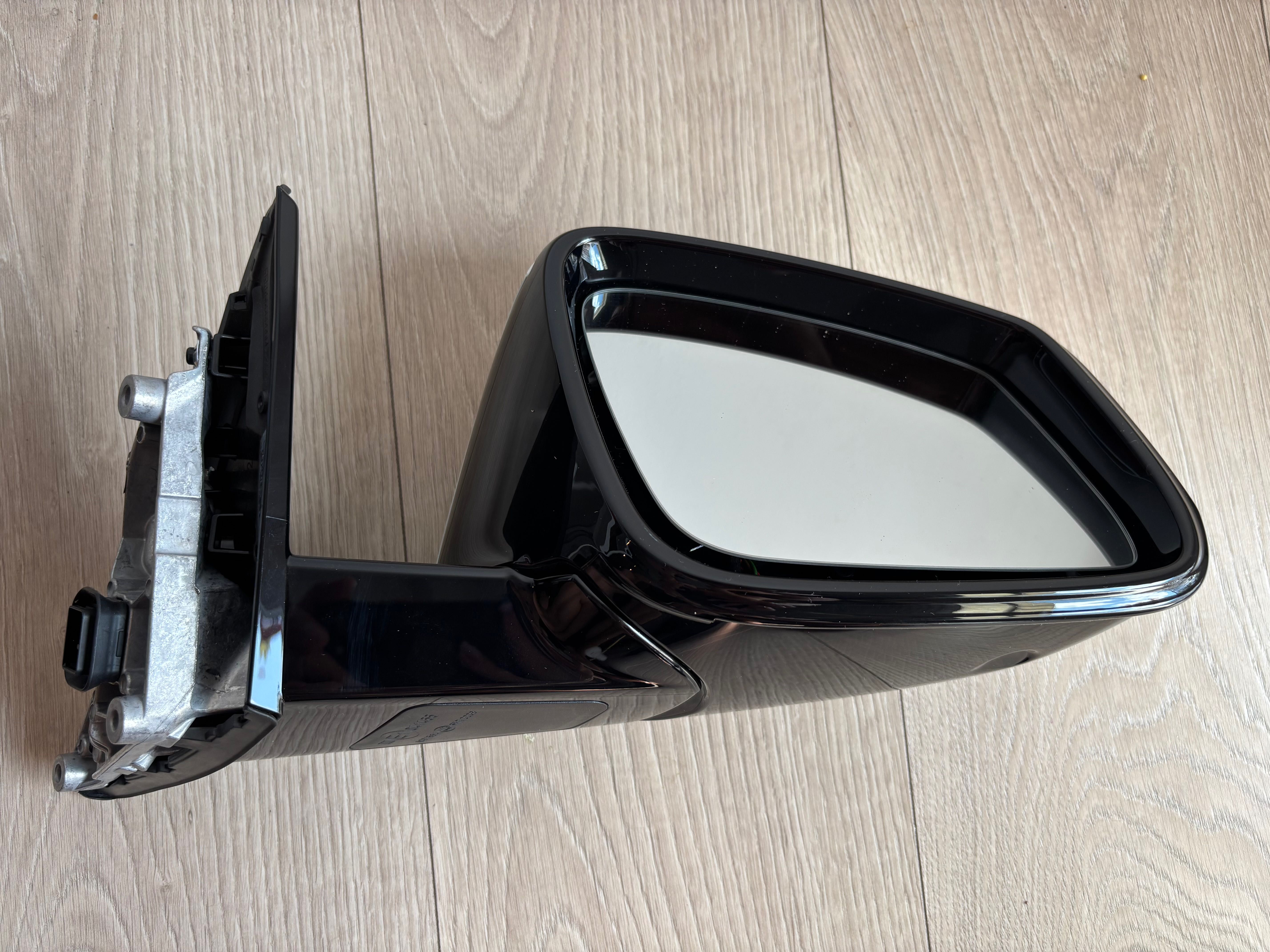LUSTERKO PRAWE EUROPA BMW F39 X2 . Nowe, oryginalne białe