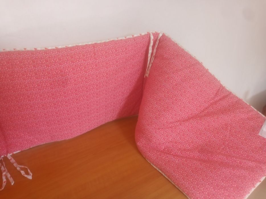 Proteção lateral para berço