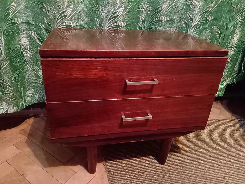 Тумбочка маленькая. Тумба СССР