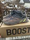 Adidas Yeezy Boost 700 V1 Mauve sneakersy niskie brązowe 44 2/3