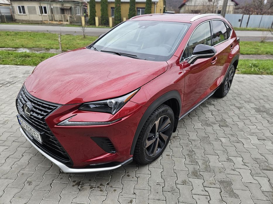 Лексус Lexus NX 200