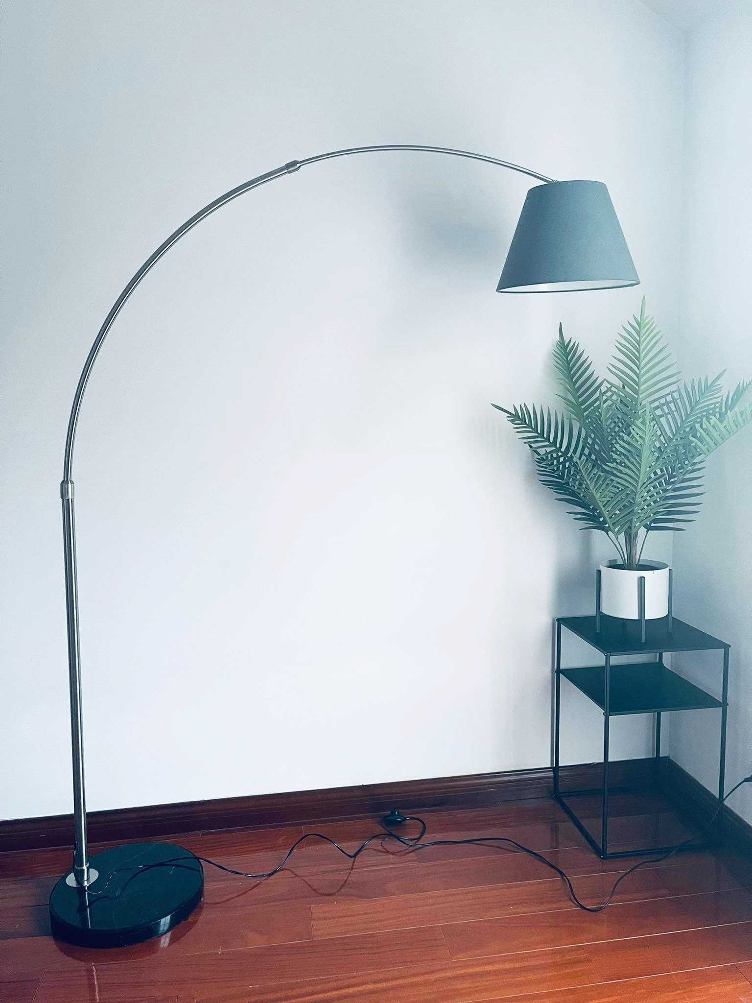 Lampa podłogowa stojąca łuk podstawa czarny marmur