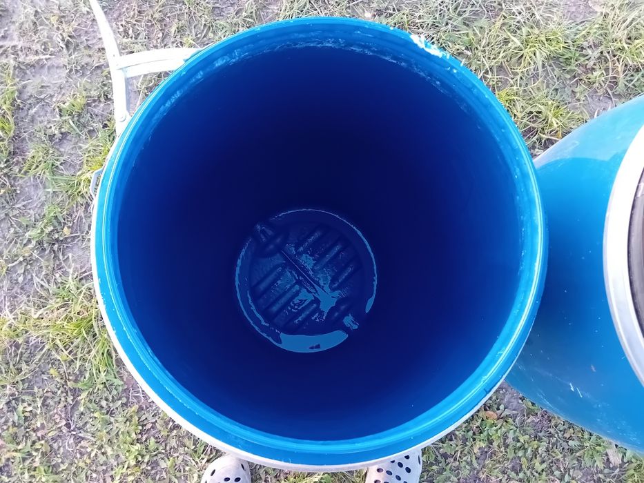 Beczki plastikowe Beczka zbiornik pojemnik