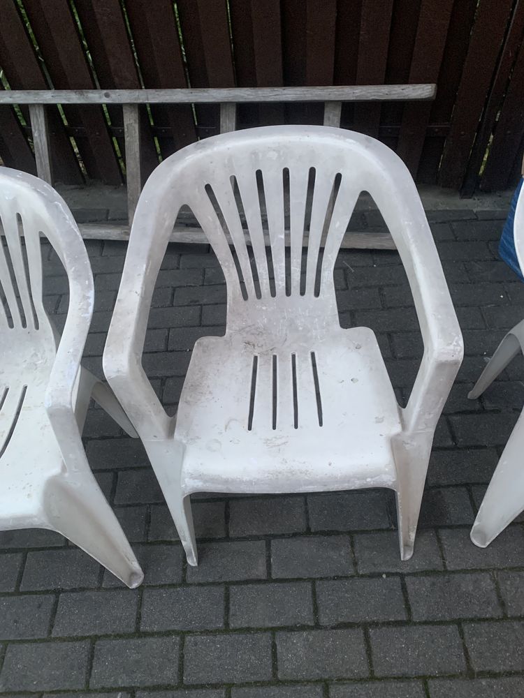 krzesła+stolik plastikowy, zestaw na balkon czy ogród