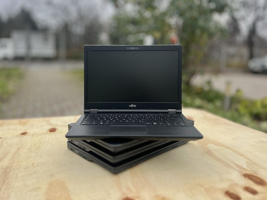 ОПТ/Ноутбук Fujitsu LIFEBOOK E449/i3-7020U/16GB/256GB/14"HD/Гарантія