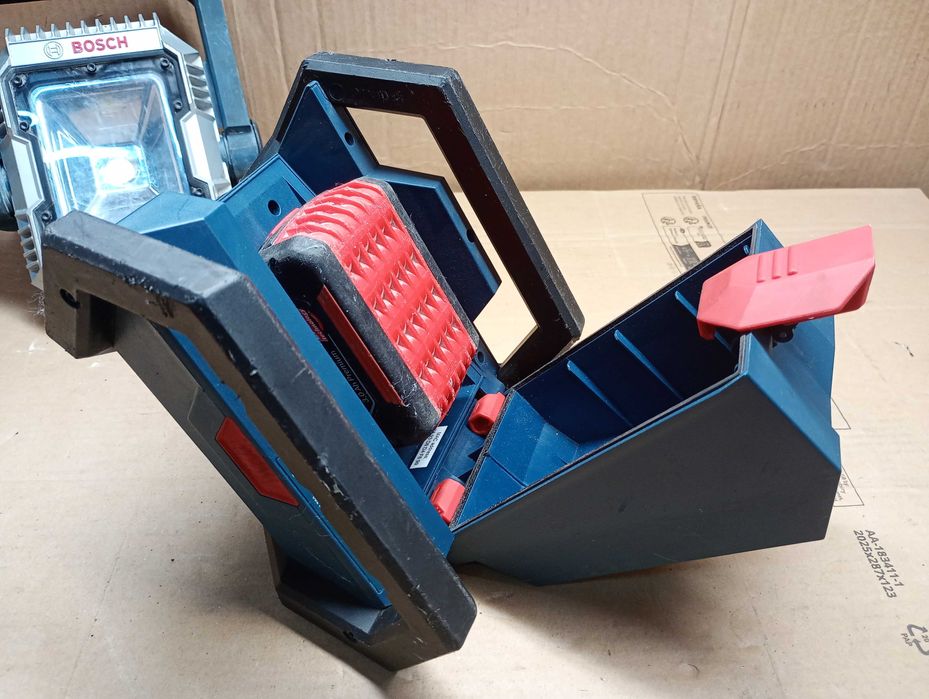 Lampa Budowlana Bosch GLI 18V-1200 C