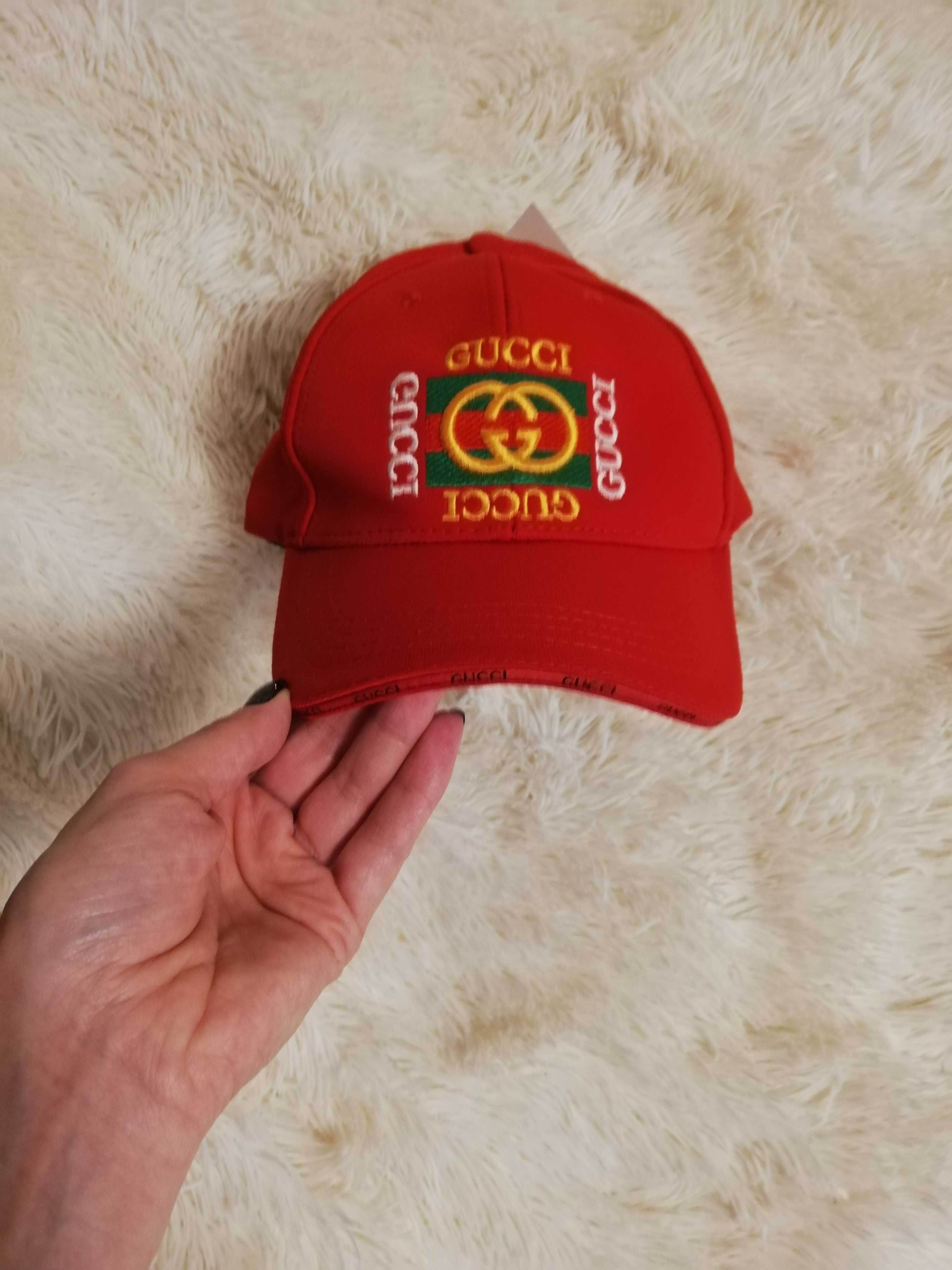 czapka Gucci czerwona czapka z daszkiem Gucci