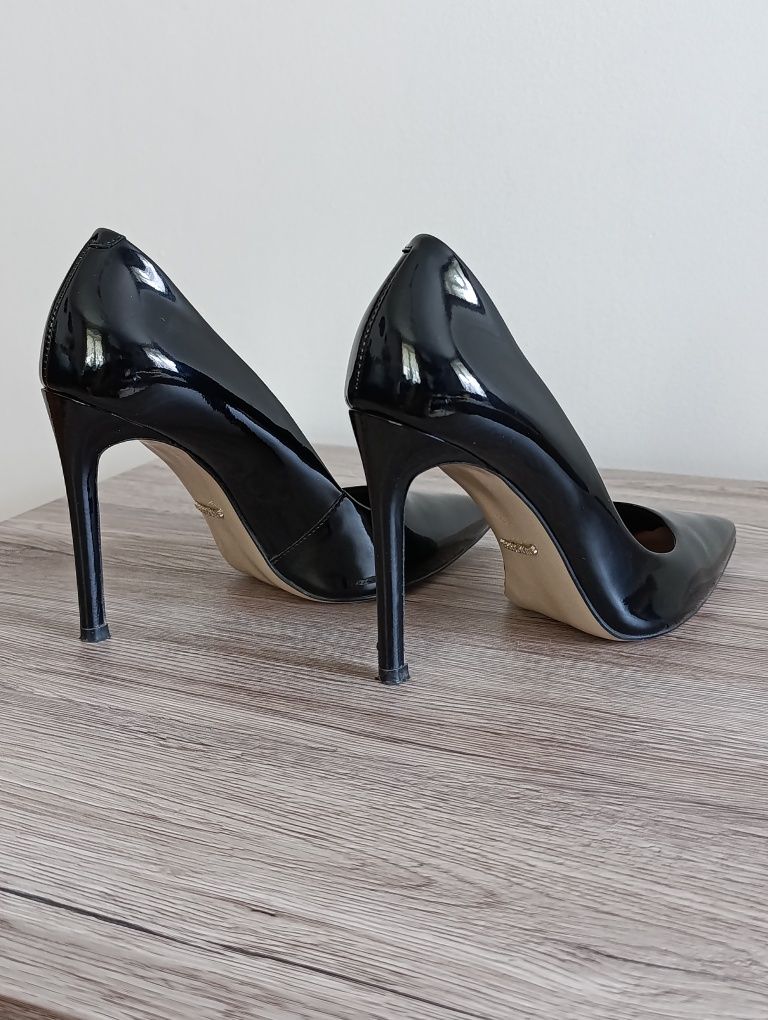 Buty szpilki damskie Gino Rossi rozmiar 36,5