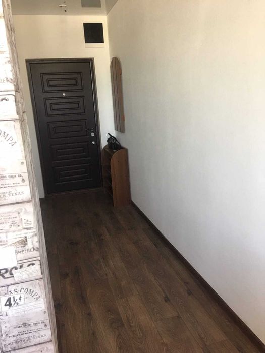 Продам 1 кім квартиру з ремонтом  в Жемчужині на Сахарова