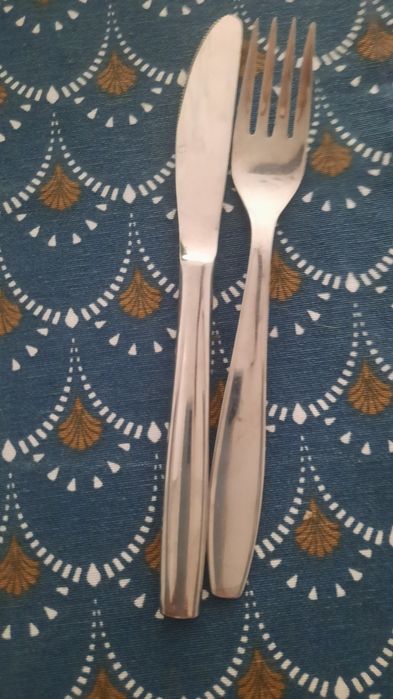 Talheres (faca+garfo+colher+sobremesa)