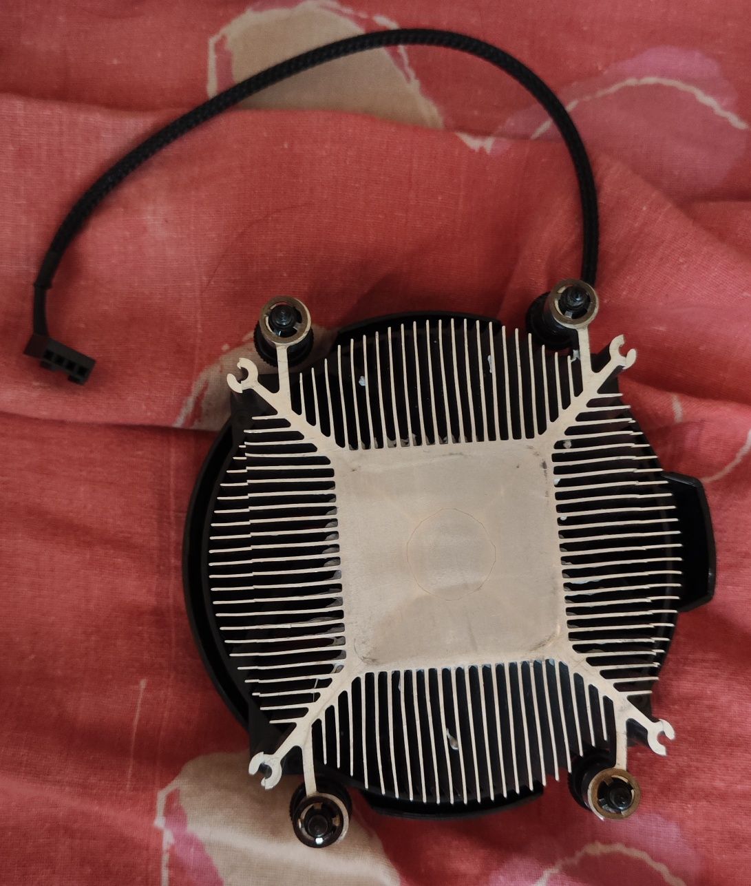 Chłodzenie CPU AMD Wraith Stealth