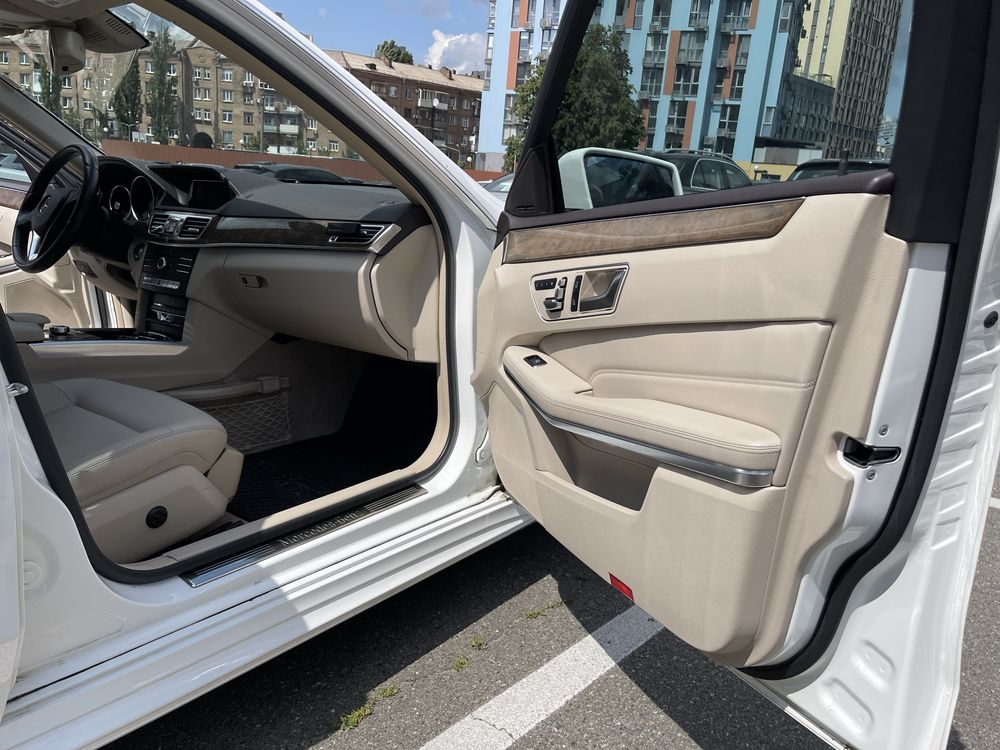Mersedes-Benz E-Class 2015рік